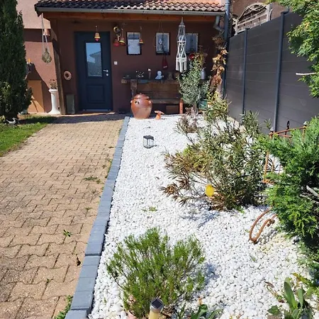 Au Tonneau Gasthof Fleurie